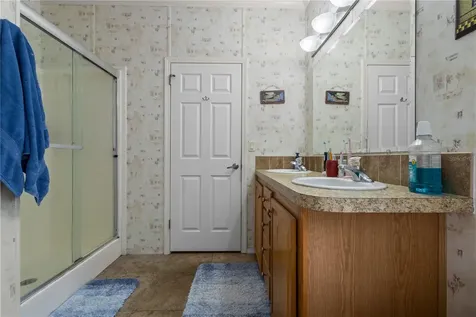 6679 NW 27th Place Bell FL 32619