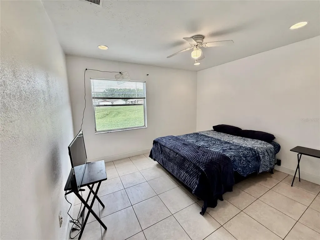 9605 Eastfield Road Thonotosassa FL 33592