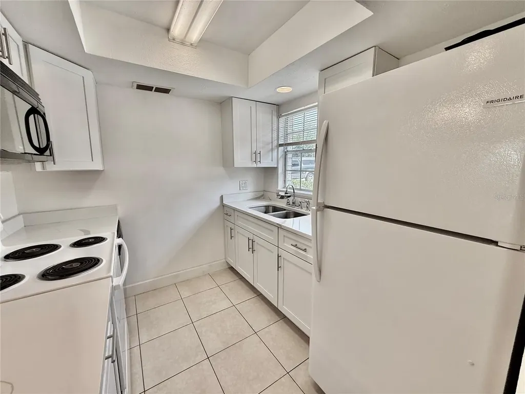 9605 Eastfield Road Thonotosassa FL 33592
