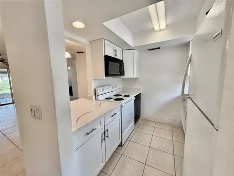 9605 Eastfield Road Thonotosassa FL 33592