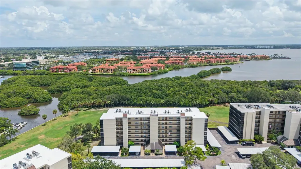 3300 Cove Cay Drive Clearwater FL 33760
