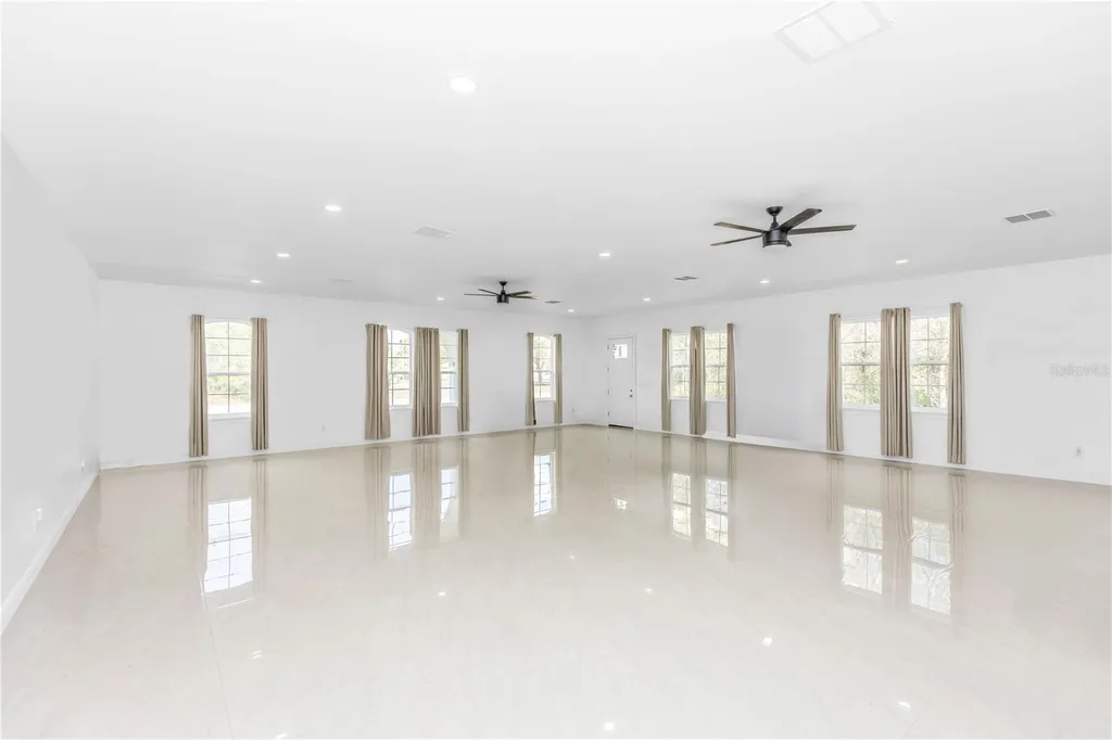 3307 Dallas Boulevard Orlando FL 32833