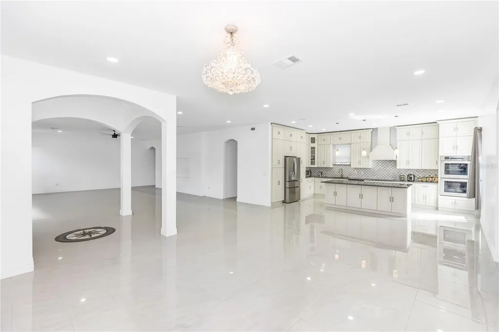 3307 Dallas Boulevard Orlando FL 32833