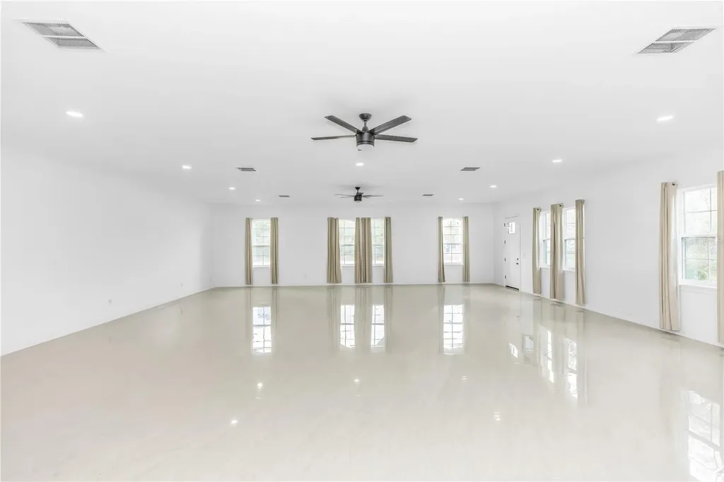 3307 Dallas Boulevard Orlando FL 32833