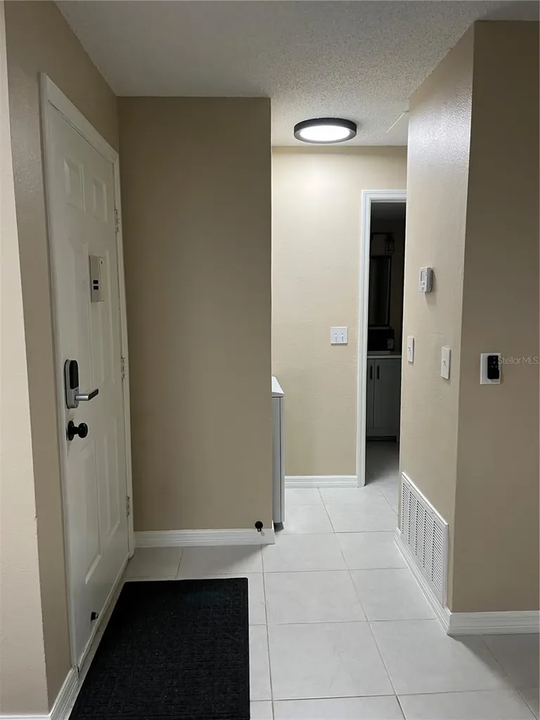 211 Thorn Tree Place Brandon FL 33510