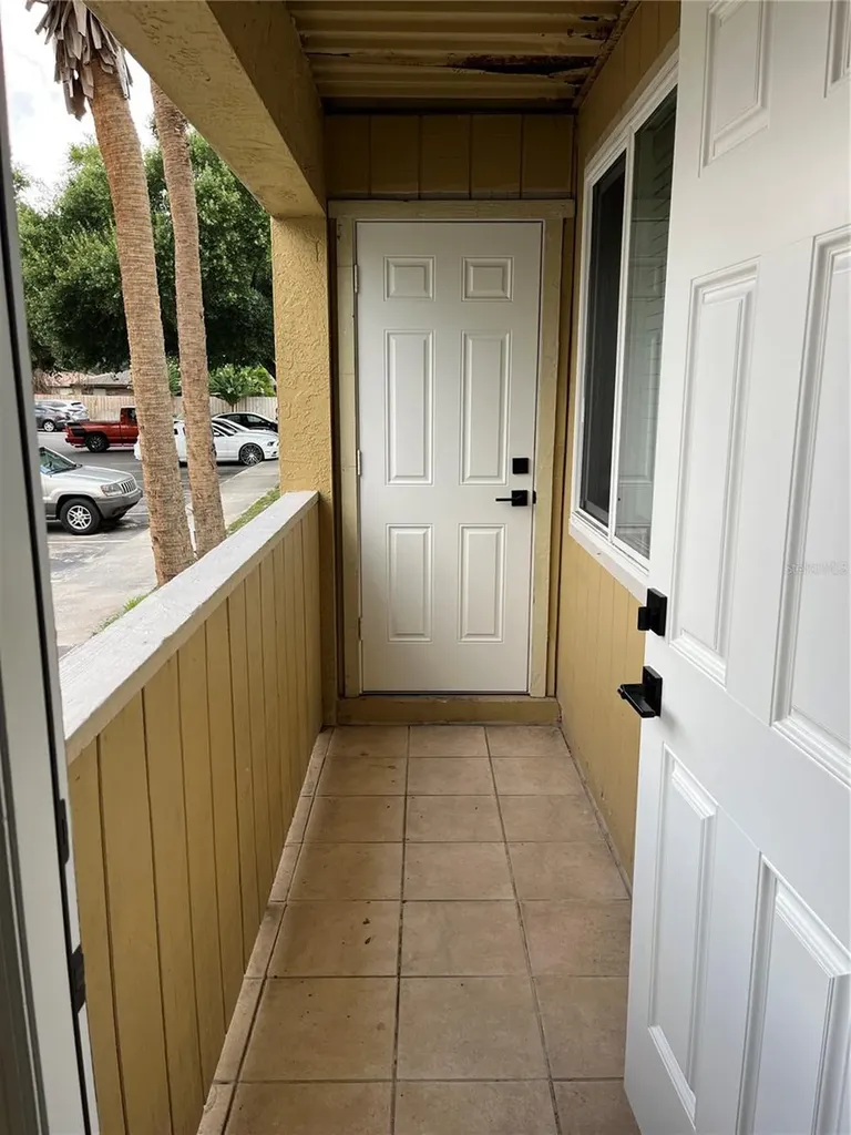 211 Thorn Tree Place Brandon FL 33510