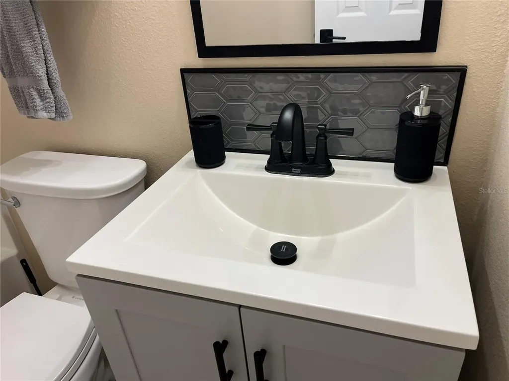 211 Thorn Tree Place Brandon FL 33510