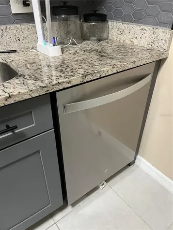 211 Thorn Tree Place Brandon FL 33510