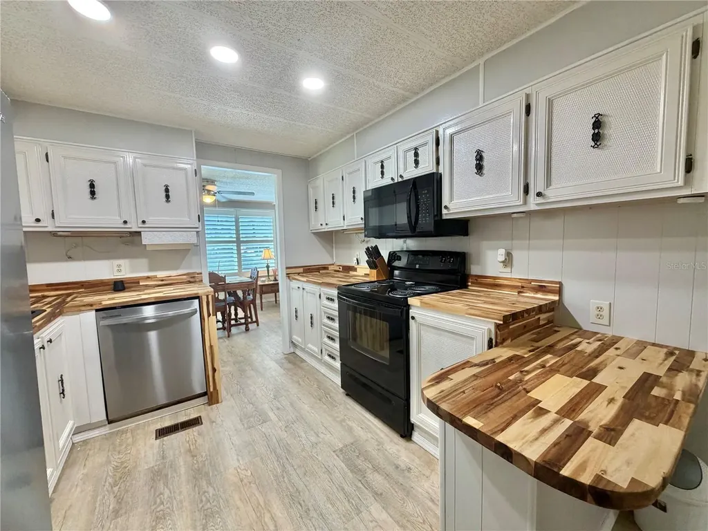 105 Temple Cove W Leesburg FL 34748