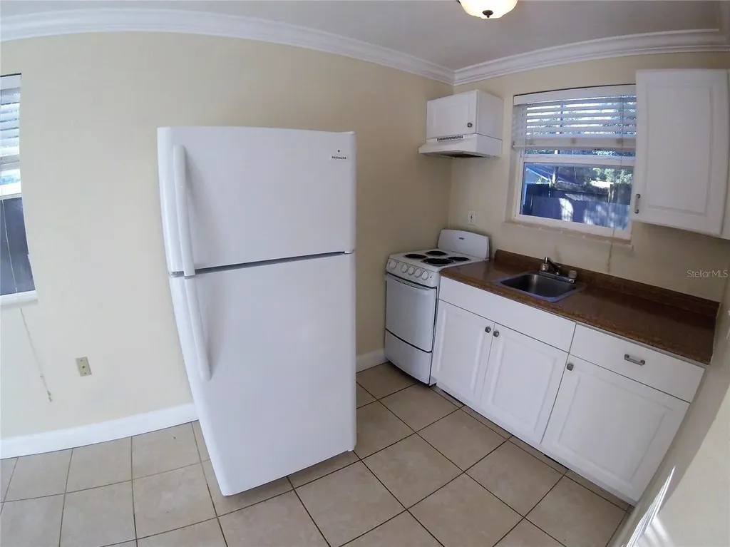1300 28th Avenue N St Petersburg FL 33704
