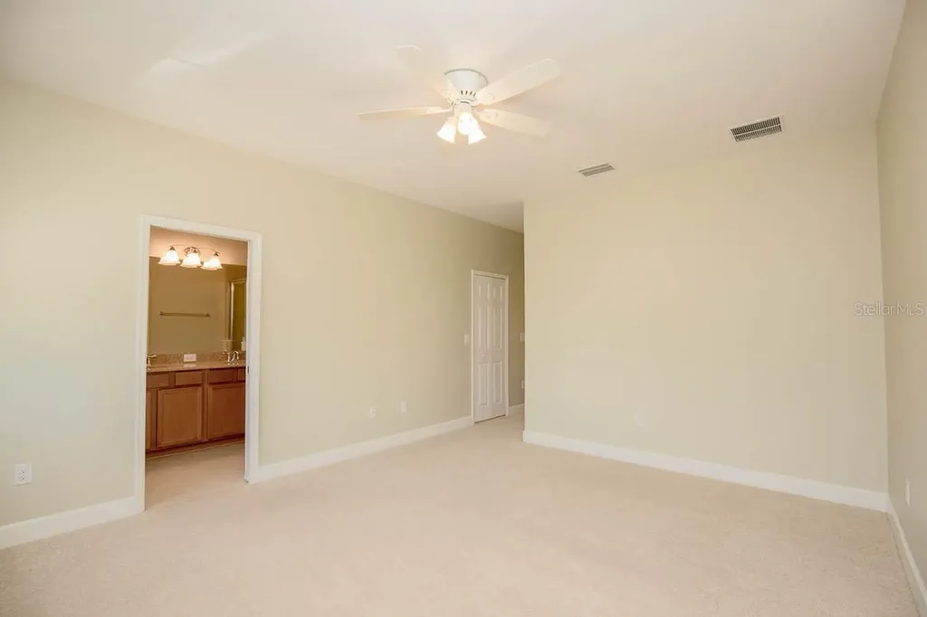 16856 Dorman Road Lithia FL 33547