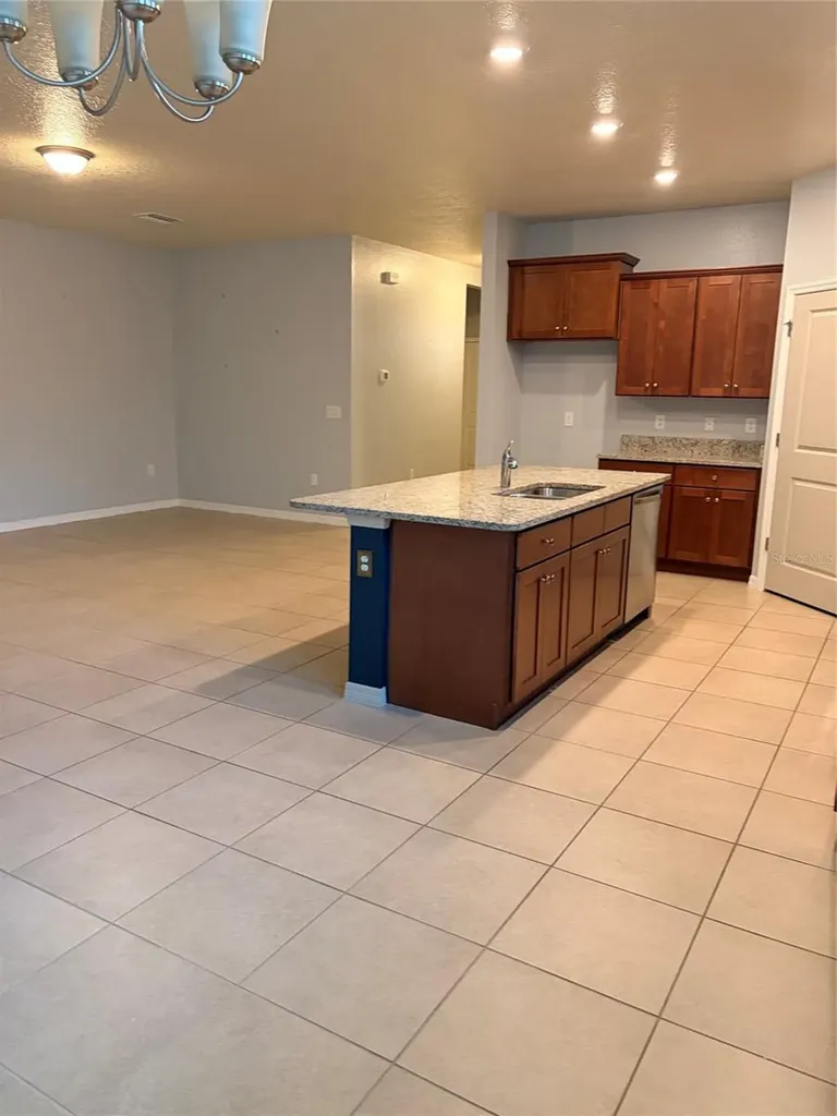 12374 Eastpointe Drive Dade City FL 33525