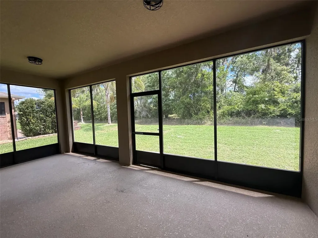 12374 Eastpointe Drive Dade City FL 33525