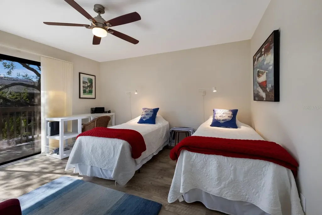 1479 Landings Circle Sarasota FL 34231