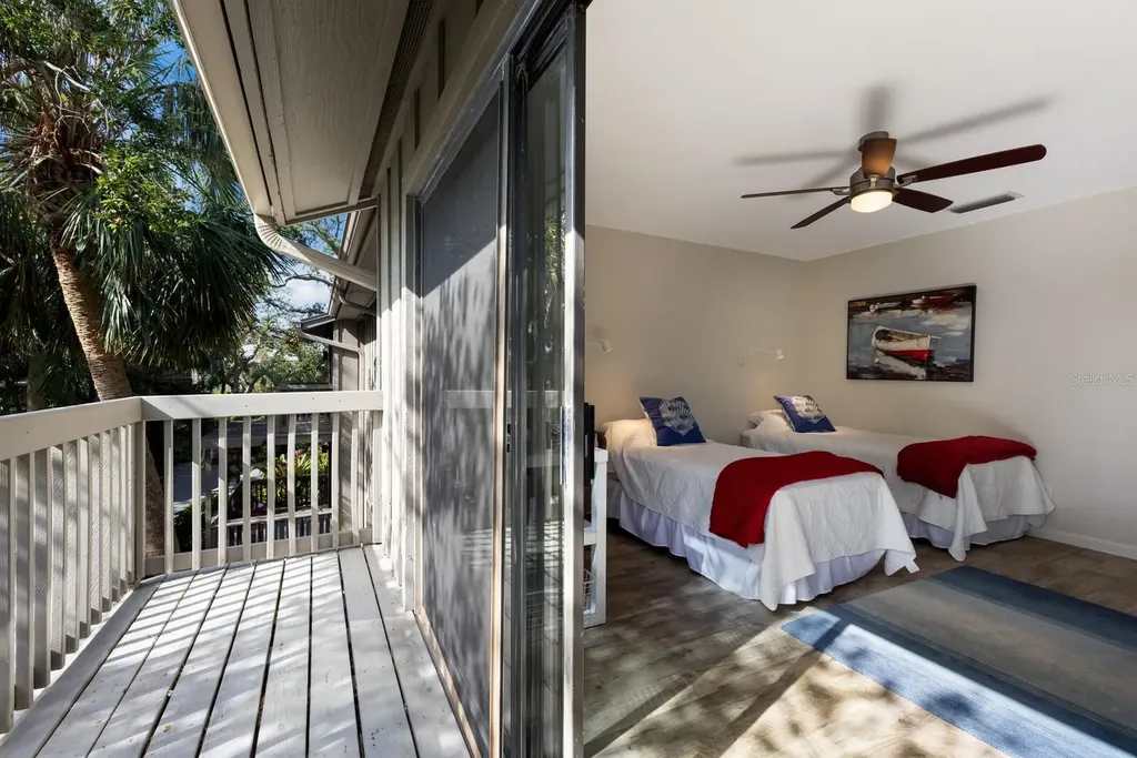 1479 Landings Circle Sarasota FL 34231
