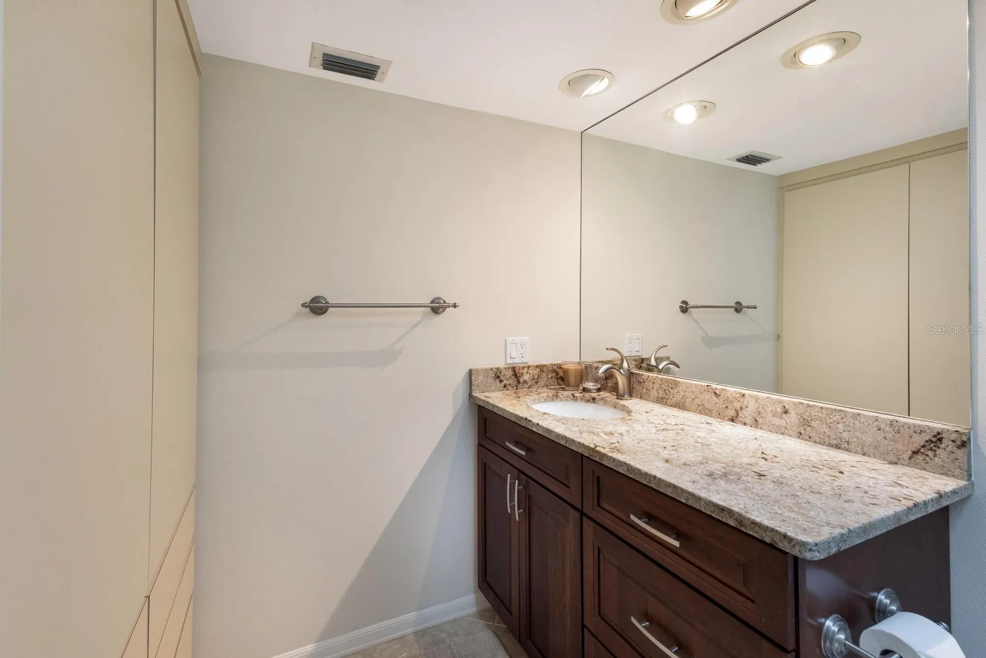 1479 Landings Circle Sarasota FL 34231