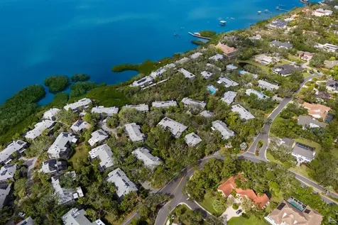 1479 Landings Circle Sarasota FL 34231