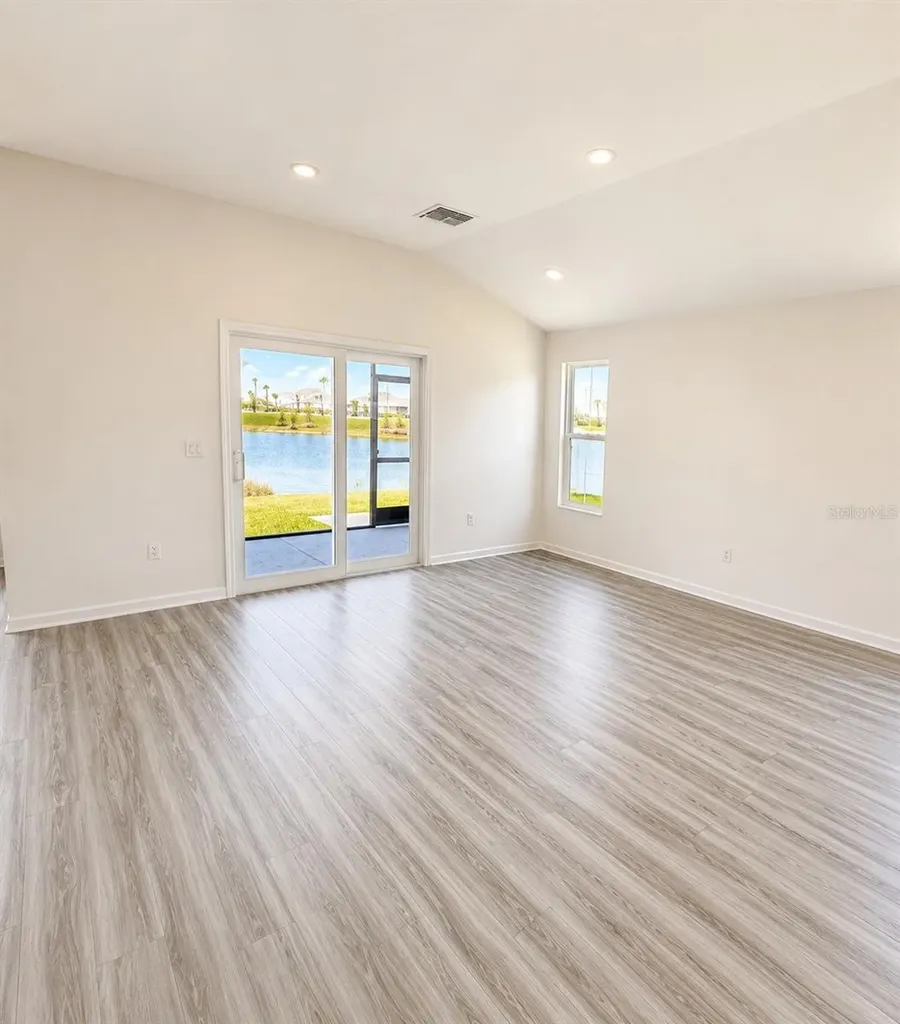 2440 Bowling Terrace Middleton FL 34762