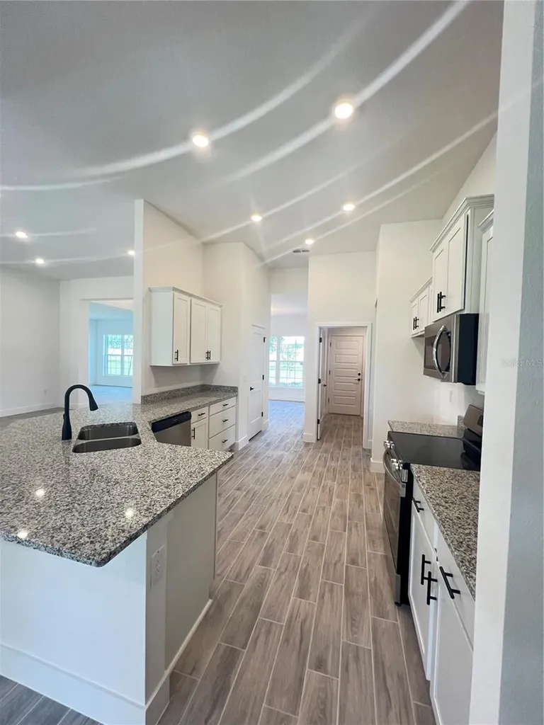 36861 Hidden View Circle Dade City FL 33523