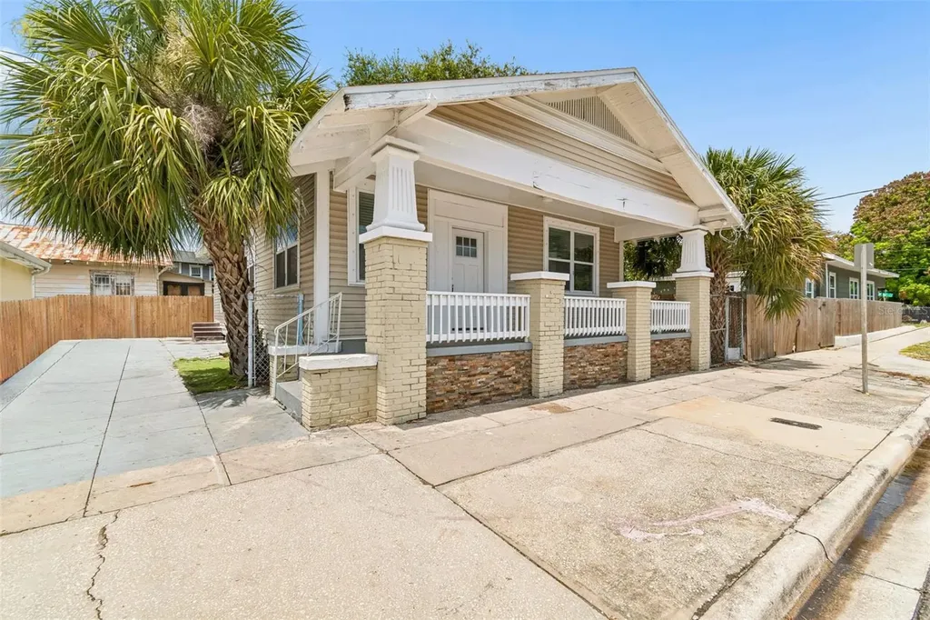 1522 E 21st Avenue Tampa FL 33605