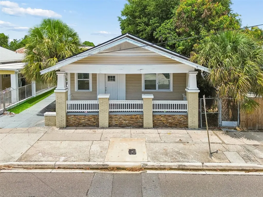 1522 E 21st Avenue Tampa FL 33605