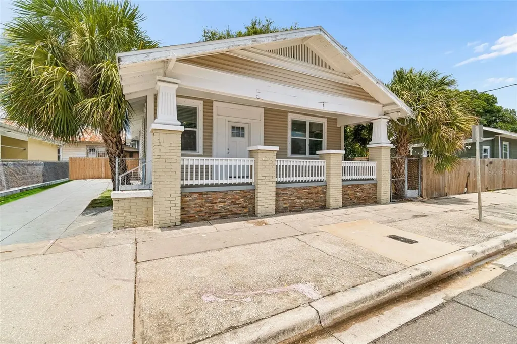 1522 E 21st Avenue Tampa FL 33605