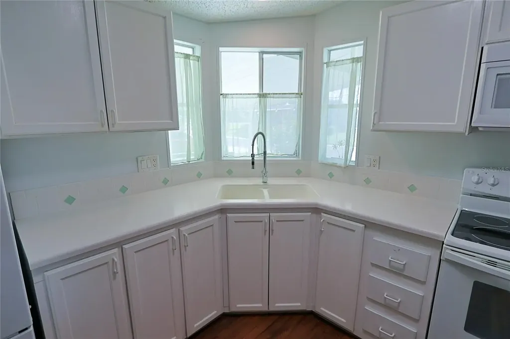 3601 Muller Drive Zephyrhills FL 33540