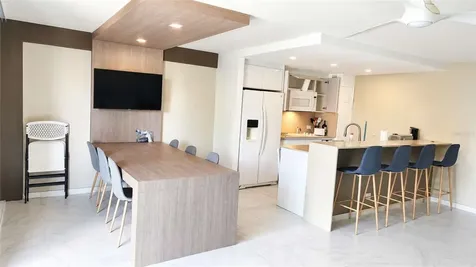 4745 Ave Isla Verde Carolina PR 00979