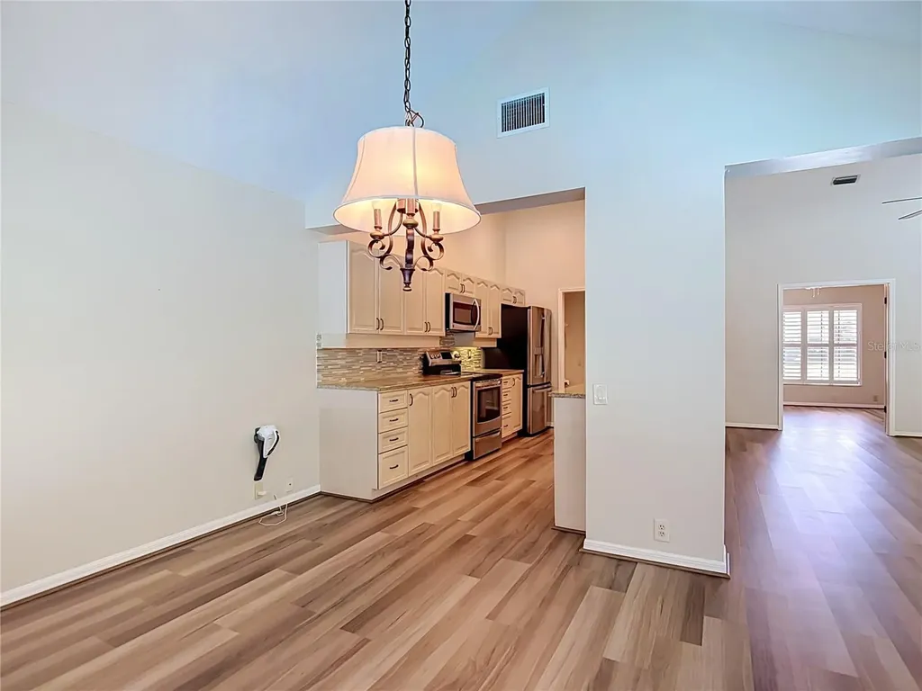 2102 Laindale Place Valrico FL 33596