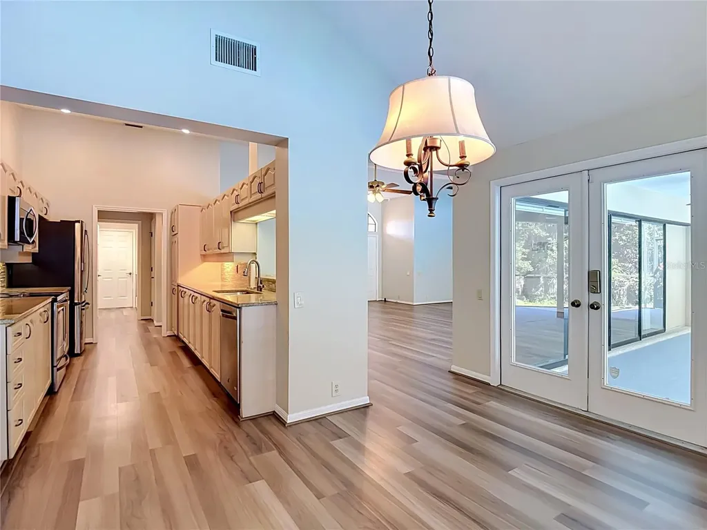 2102 Laindale Place Valrico FL 33596