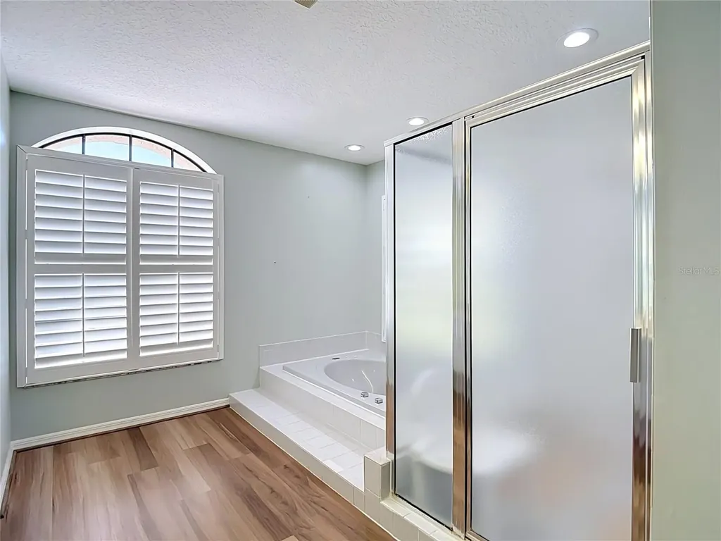 2102 Laindale Place Valrico FL 33596