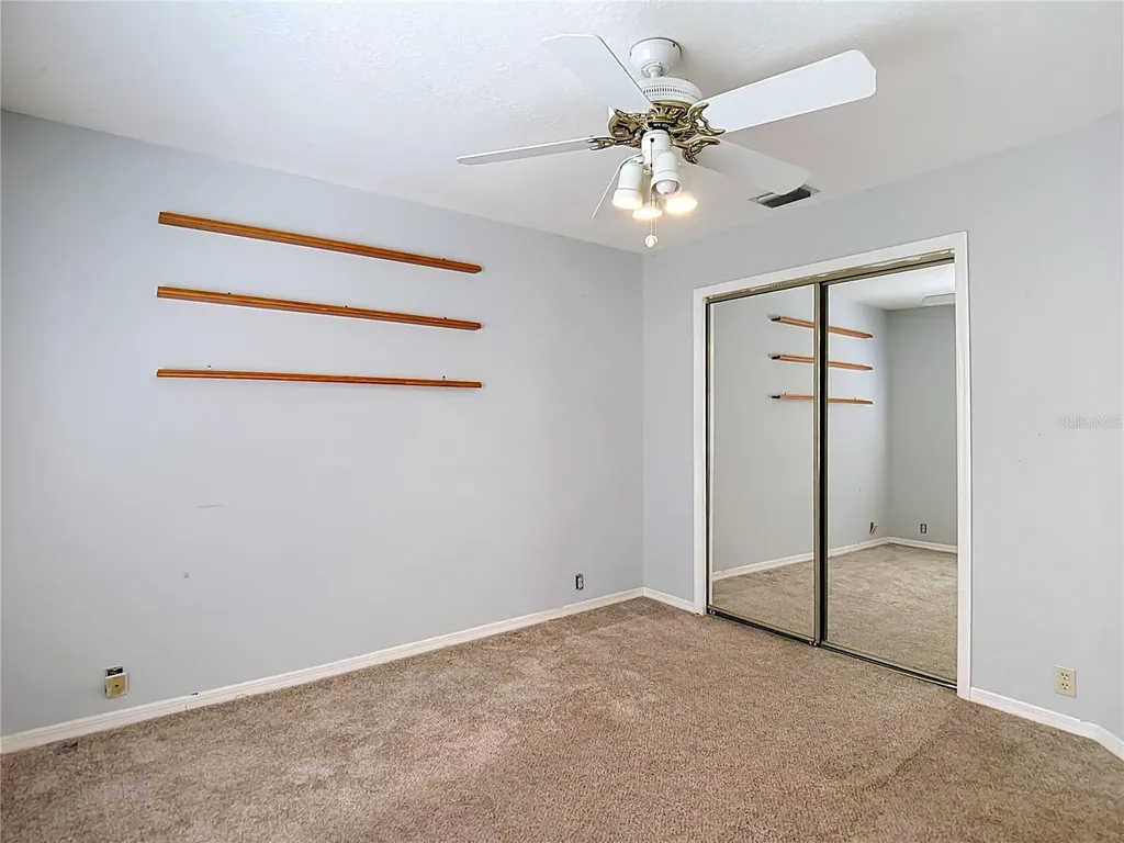 2102 Laindale Place Valrico FL 33596