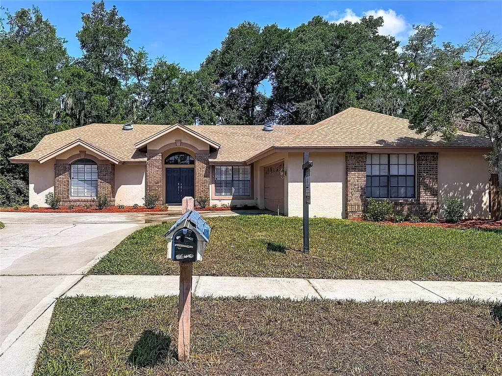 2102 Laindale Place Valrico FL 33596