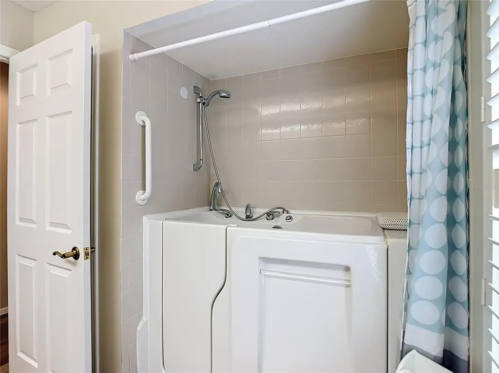 2102 Laindale Place Valrico FL 33596