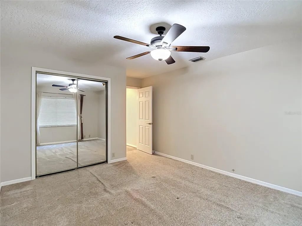 2102 Laindale Place Valrico FL 33596