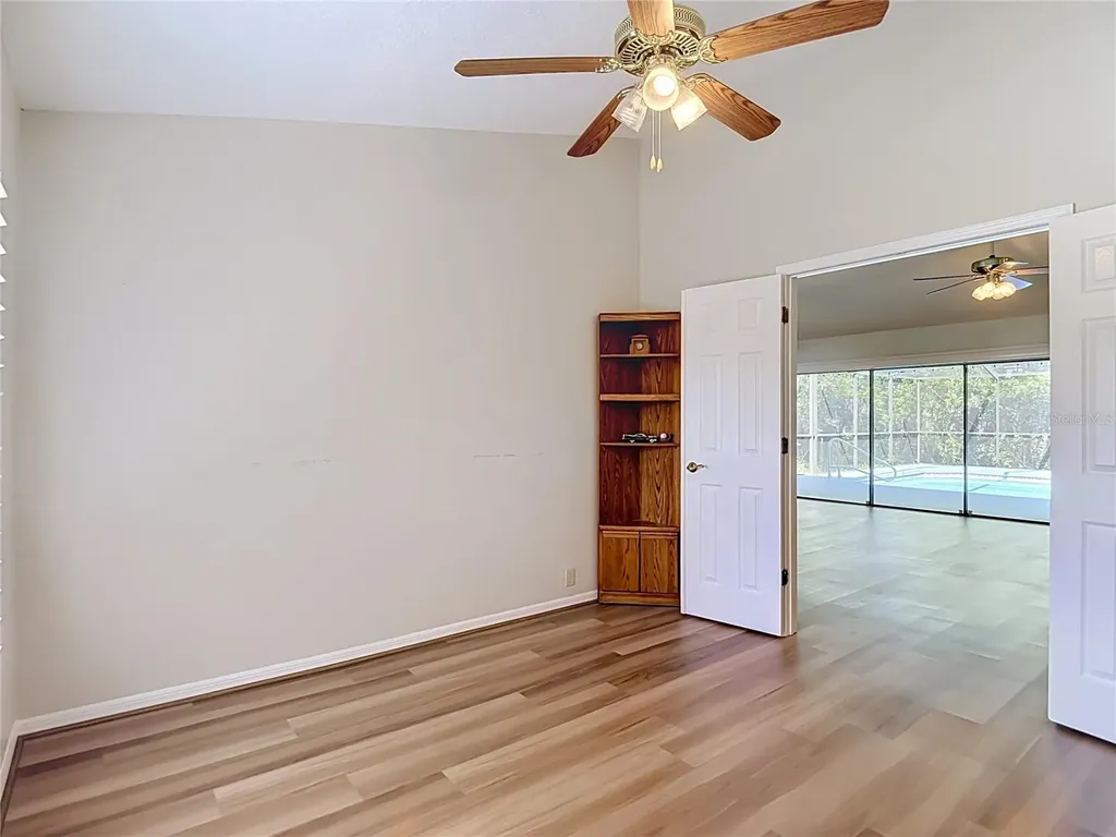 2102 Laindale Place Valrico FL 33596