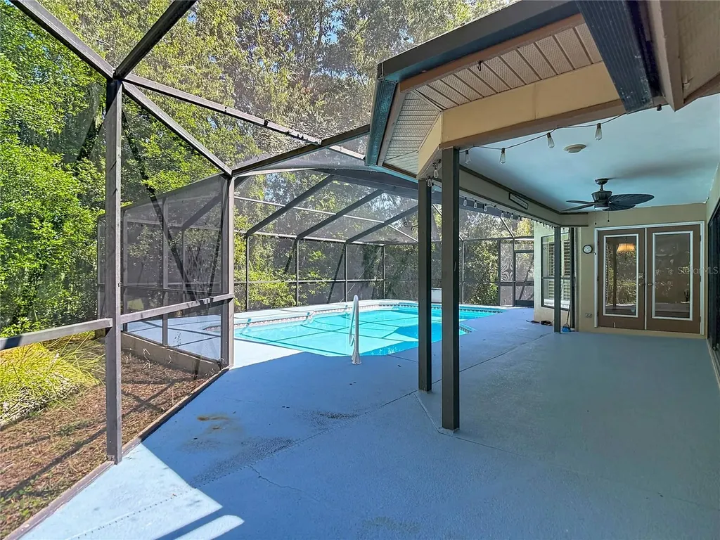 2102 Laindale Place Valrico FL 33596