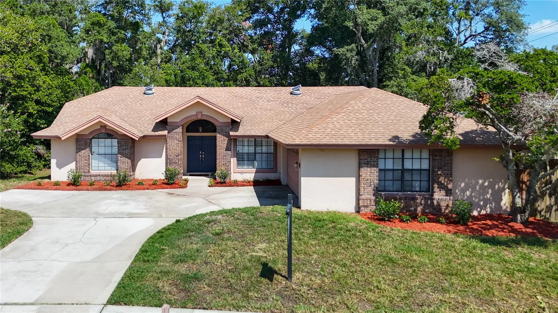 2102 Laindale Place Valrico FL 33596