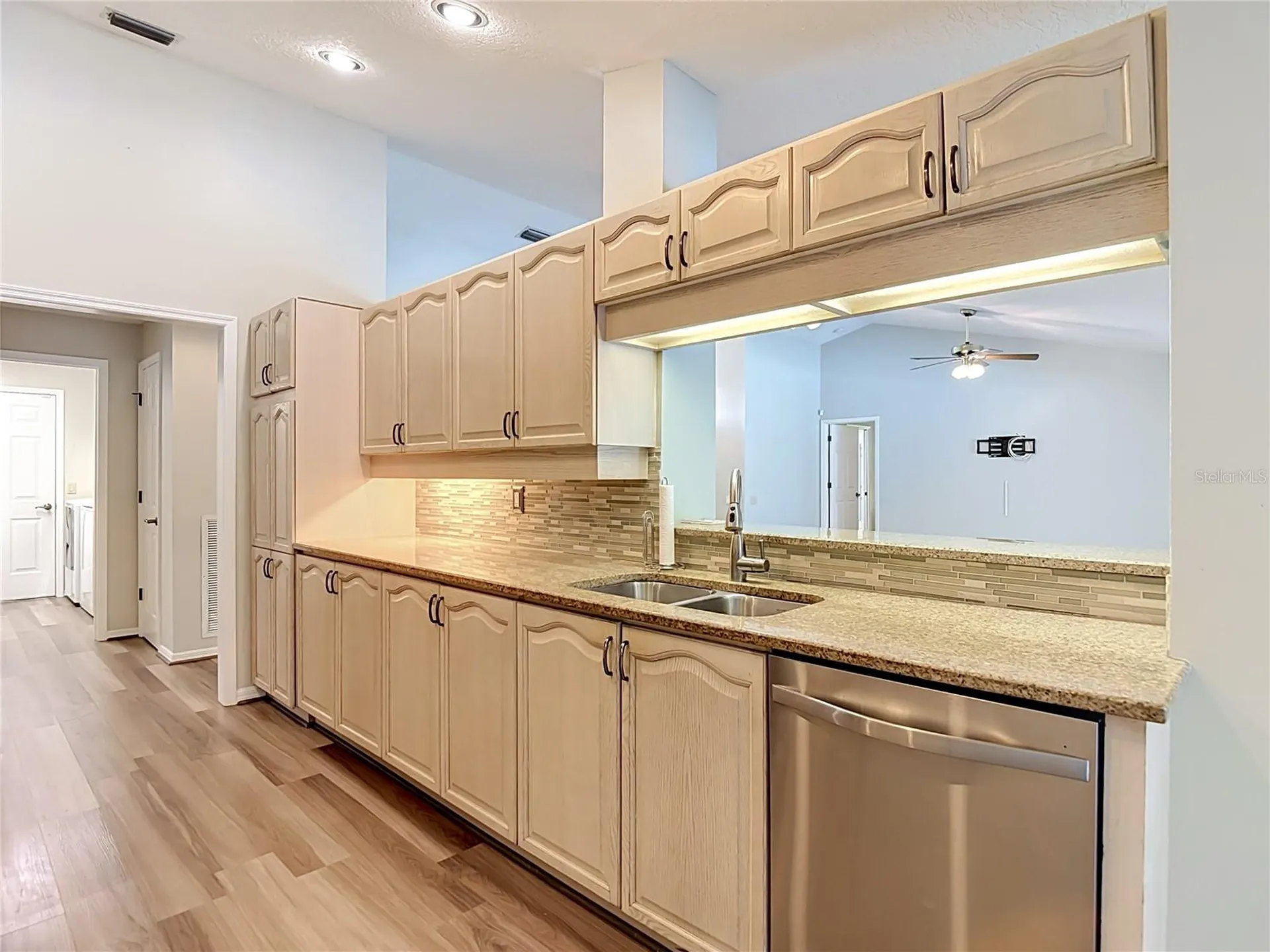 2102 Laindale Place Valrico FL 33596