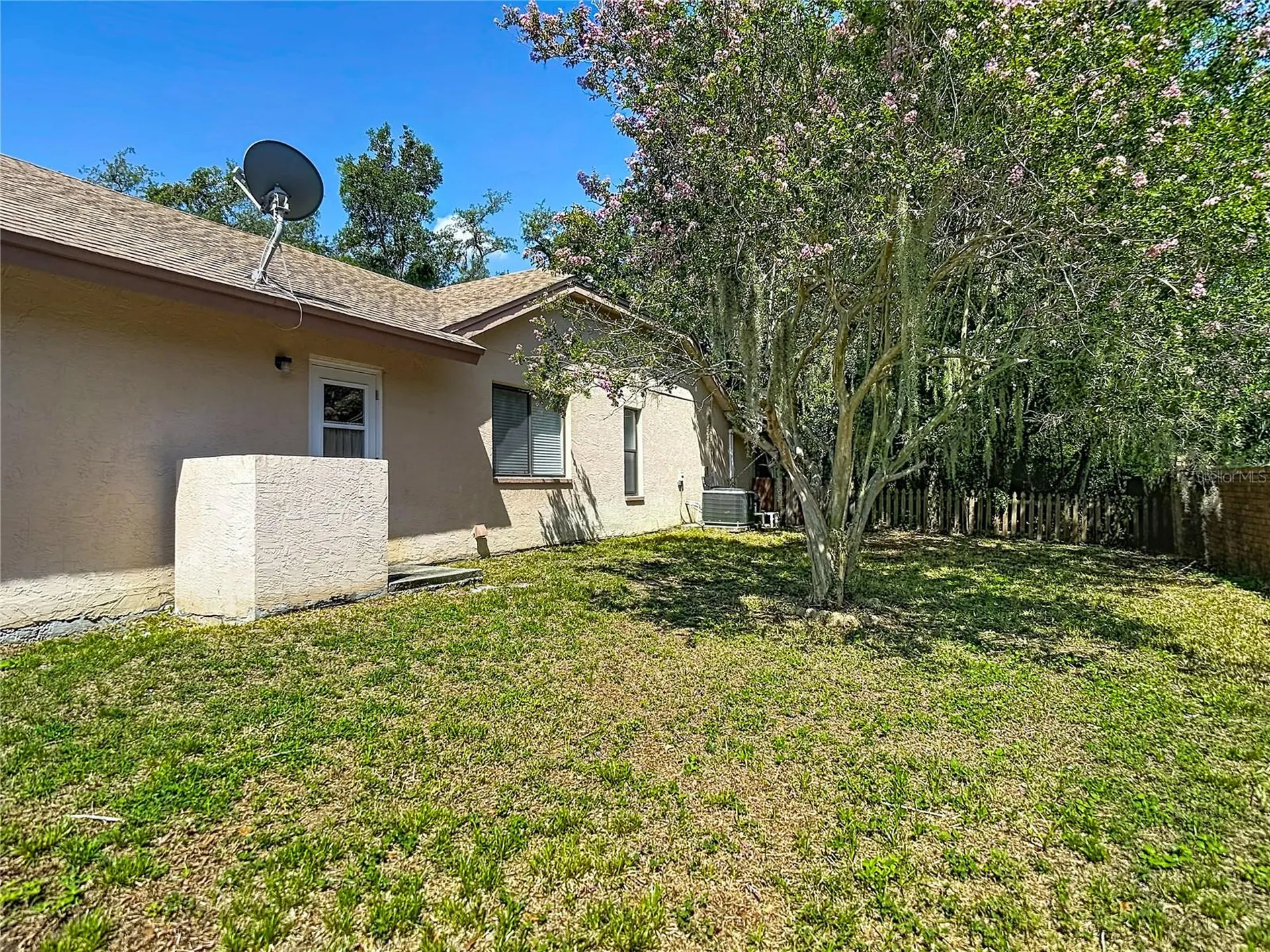 2102 Laindale Place Valrico FL 33596