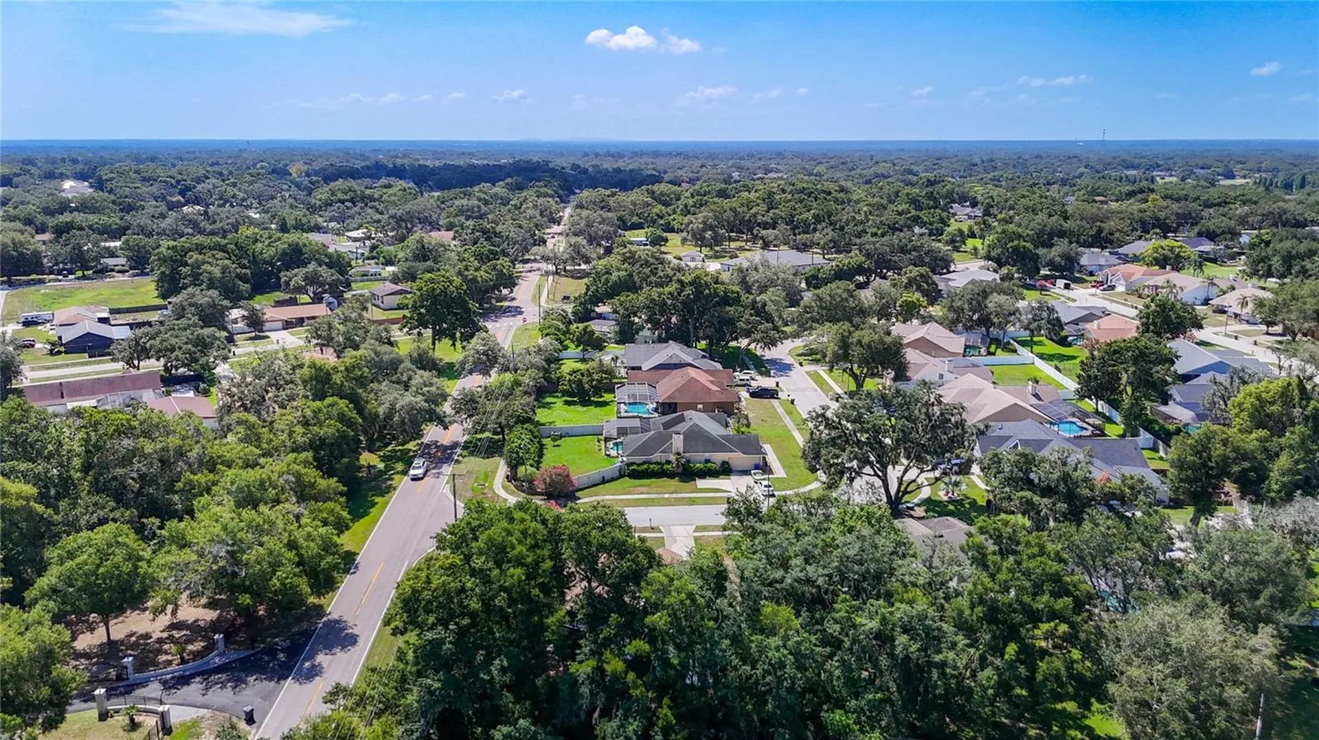 2102 Laindale Place Valrico FL 33596