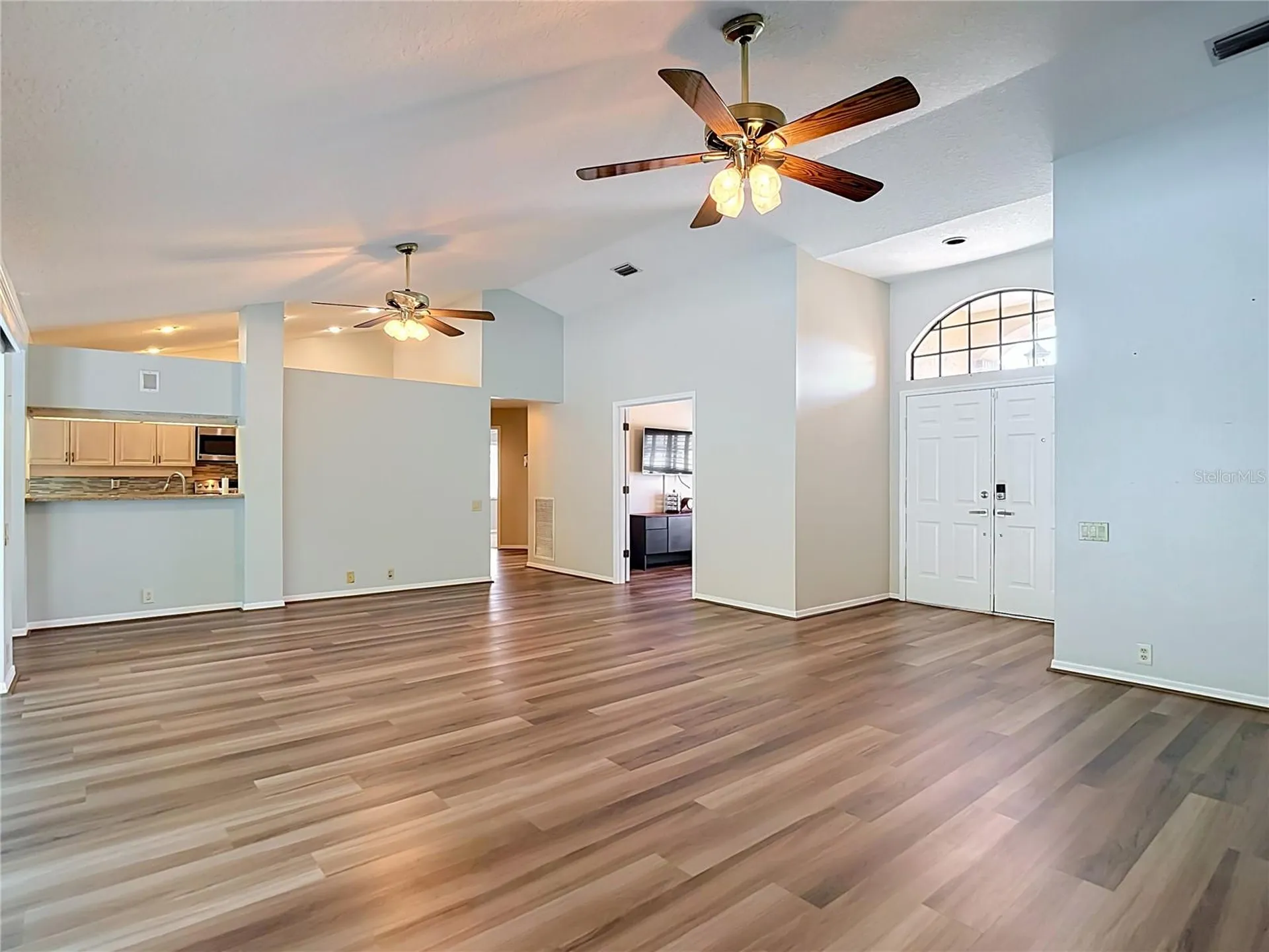 2102 Laindale Place Valrico FL 33596