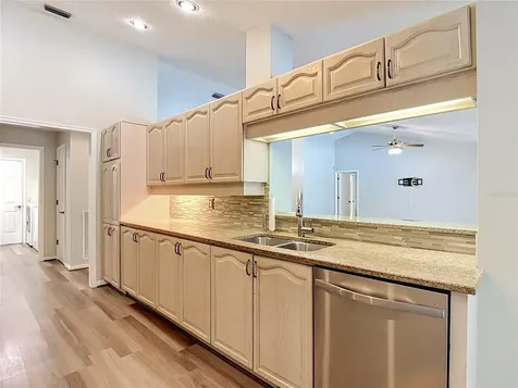2102 Laindale Place Valrico FL 33596