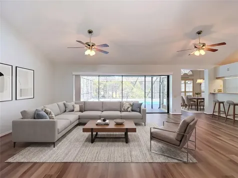 2102 Laindale Place Valrico FL 33596