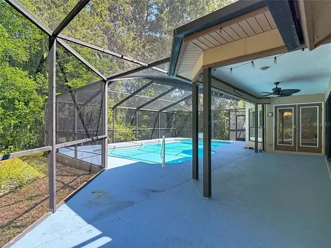 2102 Laindale Place Valrico FL 33596