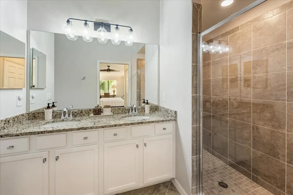 5557 Palmer Circle Bradenton FL 34211