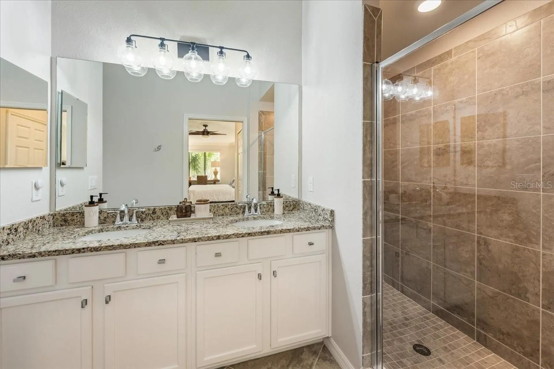 5557 Palmer Circle Bradenton FL 34211