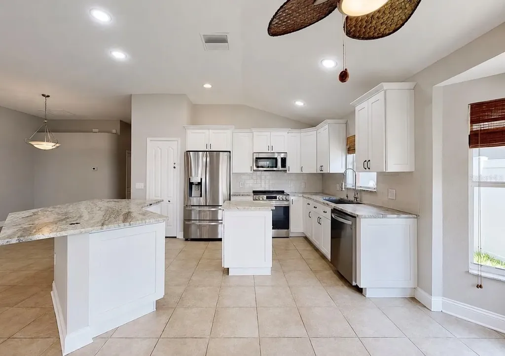 1836 Raven Glen Drive Ruskin FL 33570