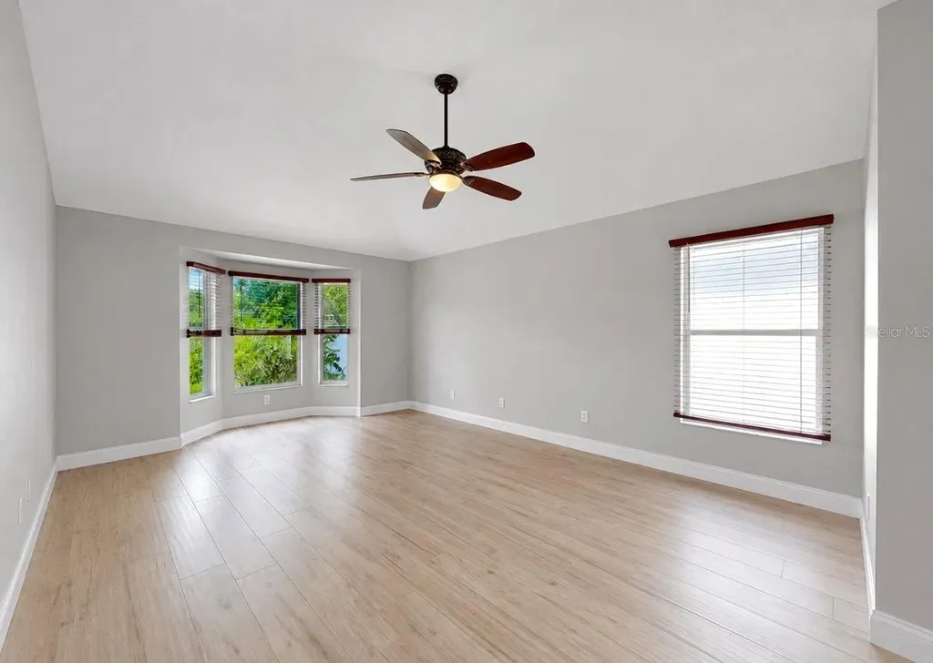 1836 Raven Glen Drive Ruskin FL 33570