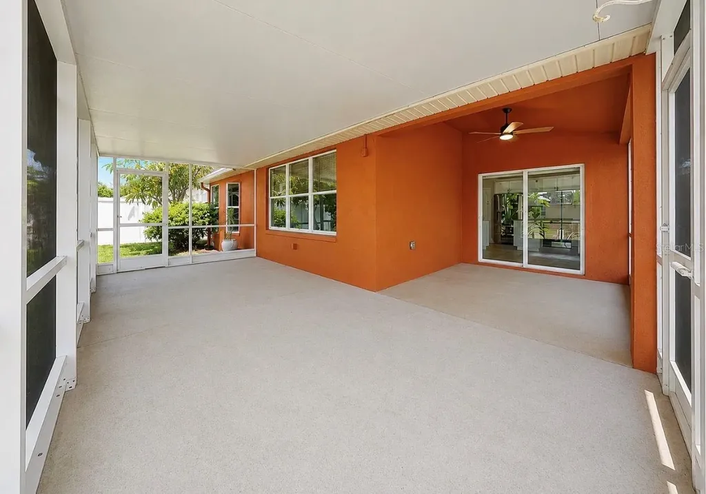 1836 Raven Glen Drive Ruskin FL 33570